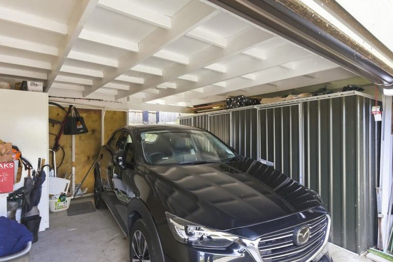 Photo of property in 17 Margaret Road, Raumati Beach, Paraparaumu, 5032