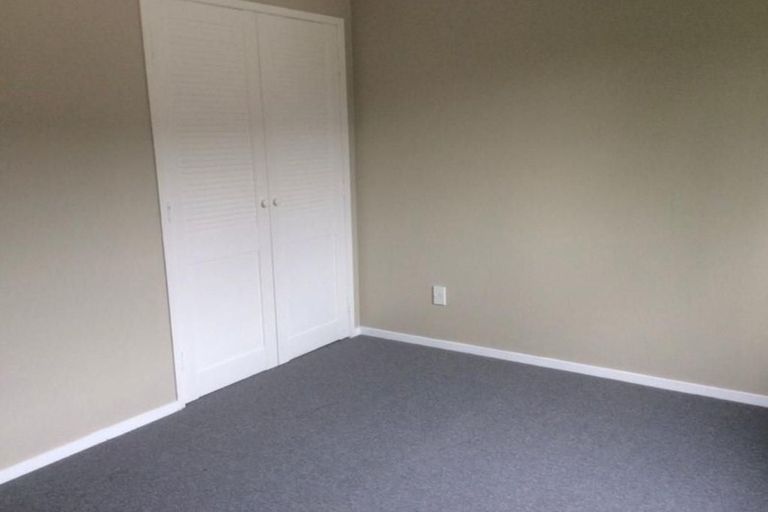 Photo of property in 1/73 Spinella Drive, Bayview, Auckland, 0629