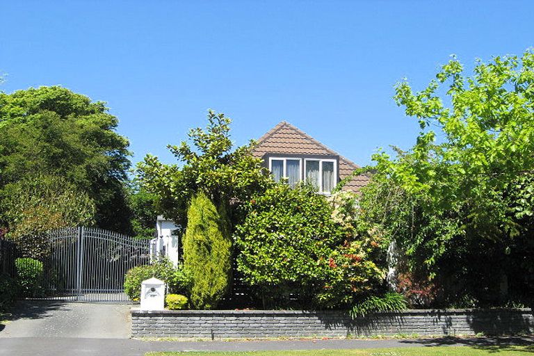Photo of property in 55 Arlington Street, Burnside, Christchurch, 8053
