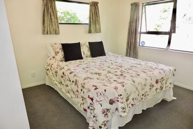 Photo of property in 10 Pigeonwood Lane, Woodridge, Wellington, 6037