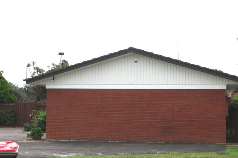 Photo of property in 30 Ti Nana Crescent, Henderson, Auckland, 0610