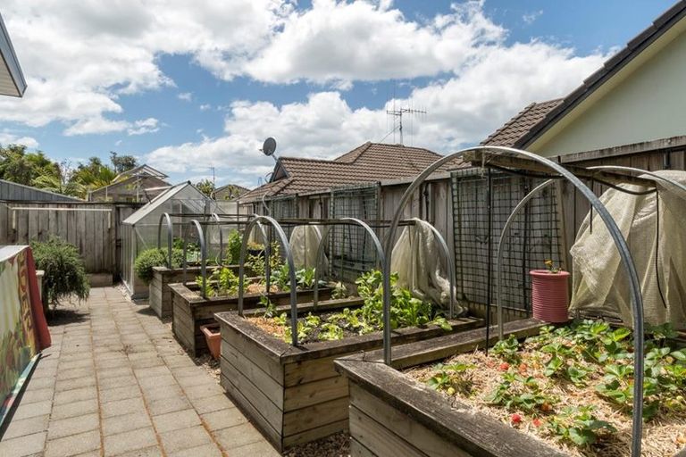 Photo of property in 108 Moffat Road, Bethlehem, Tauranga, 3110