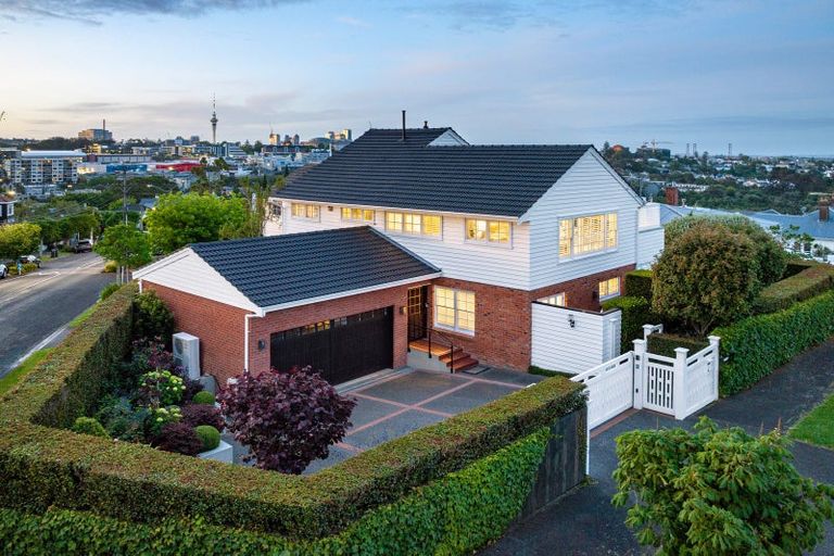 Photo of property in 2 Seaview Road, Remuera, Auckland, 1050