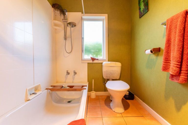 Photo of property in 34 Queen Street, Dannevirke, 4930