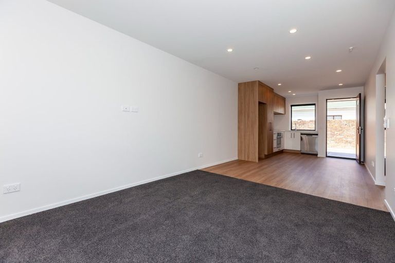 Photo of property in 28a Sussex Street, Levin, 5510