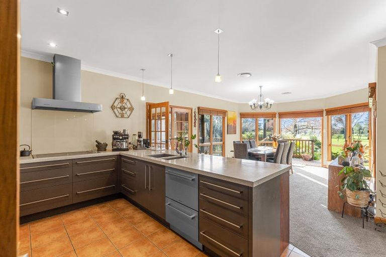 Photo of property in 445a Ruahine Street, Terrace End, Palmerston North, 4410