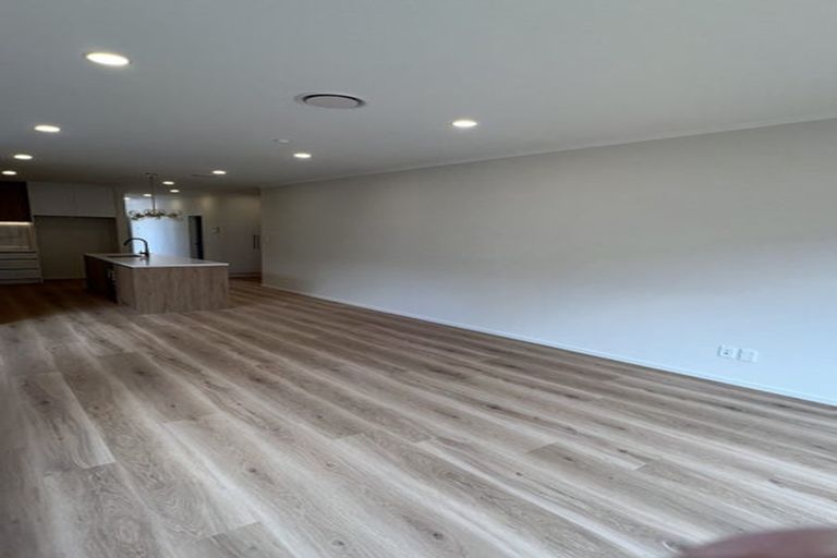 Photo of property in 82 Castlebane Drive, Flat Bush, Auckland, 2019