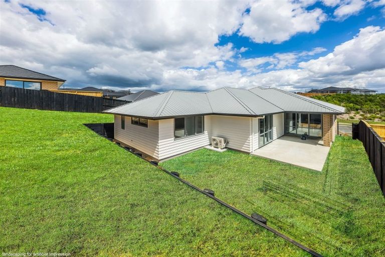 Photo of property in 137 Harriet Johnston Drive, Pokeno, 2402