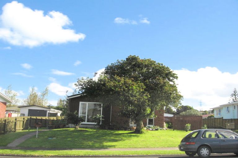 Photo of property in 1/5 Wanaka Place, Pakuranga Heights, Auckland, 2010