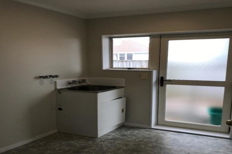 Photo of property in 61a Winchester Street, Levin, 5510