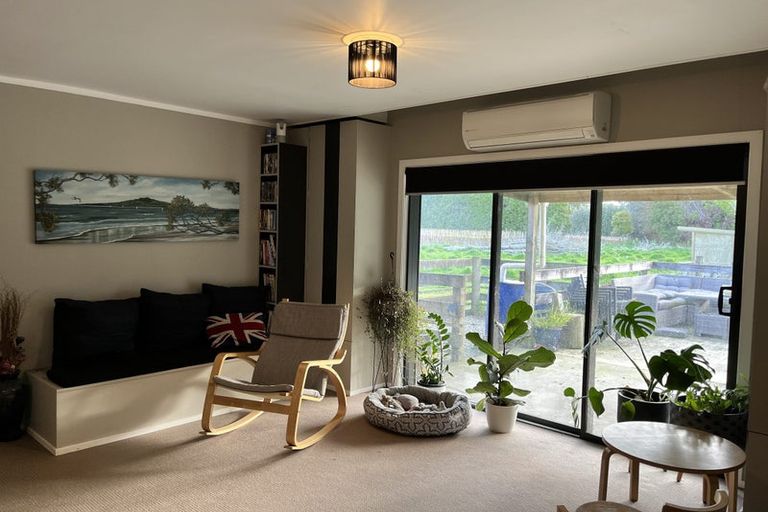 Photo of property in 334 Waitara Road, Huirangi, Waitara, 4382