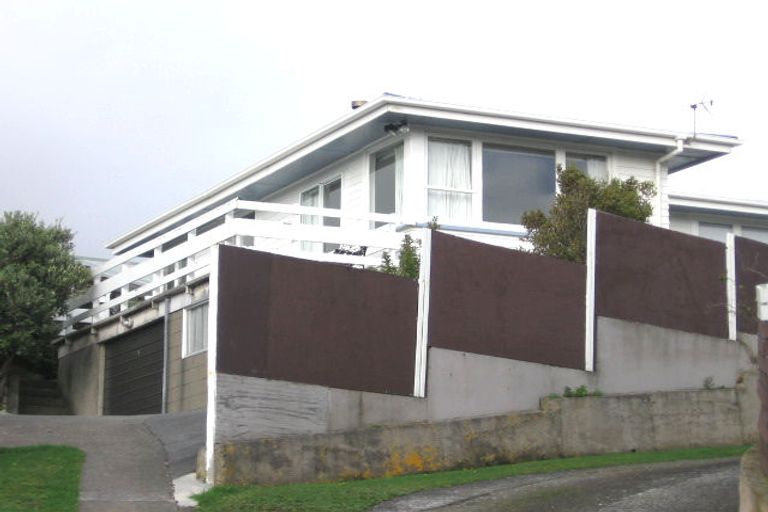 Photo of property in 3 Tania Way, Paparangi, Wellington, 6037