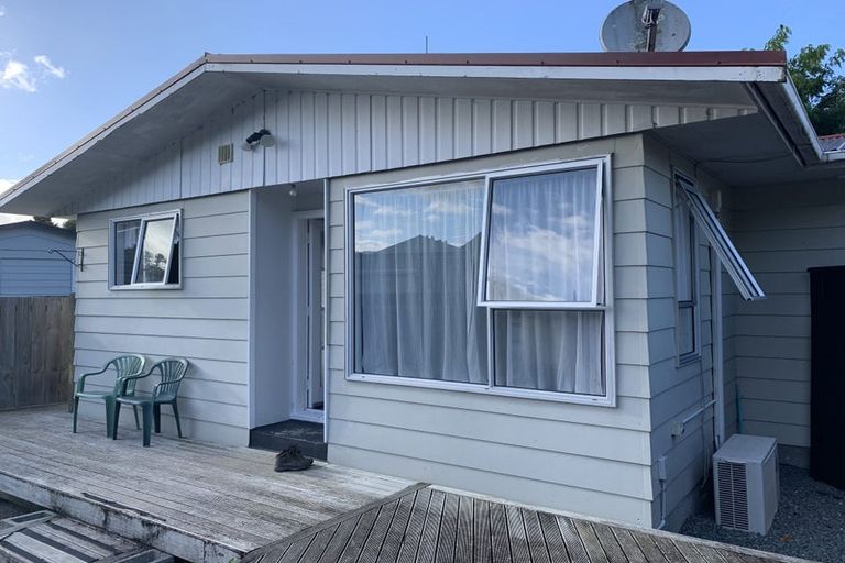 Photo of property in 50b Hartford Crescent, Totara Park, Upper Hutt, 5018