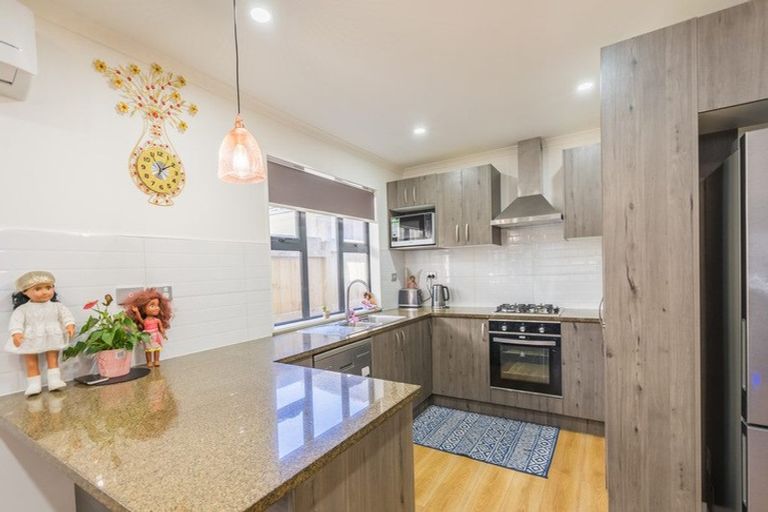 Photo of property in 501c Massey Road, Mangere, Auckland, 2022