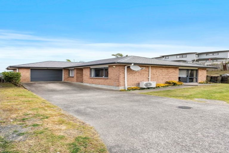 Photo of property in 80 Robert Skelton Place, Clendon Park, Auckland, 2103