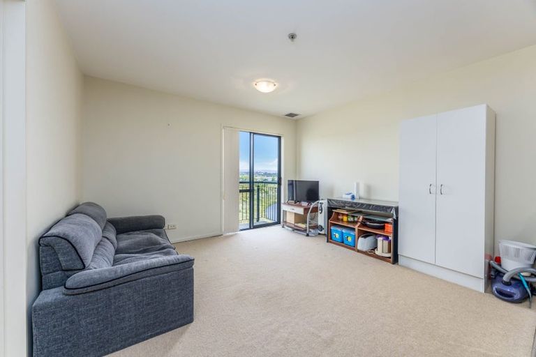 Photo of property in 6c/17 Crown Lynn Place, New Lynn, Auckland, 0600