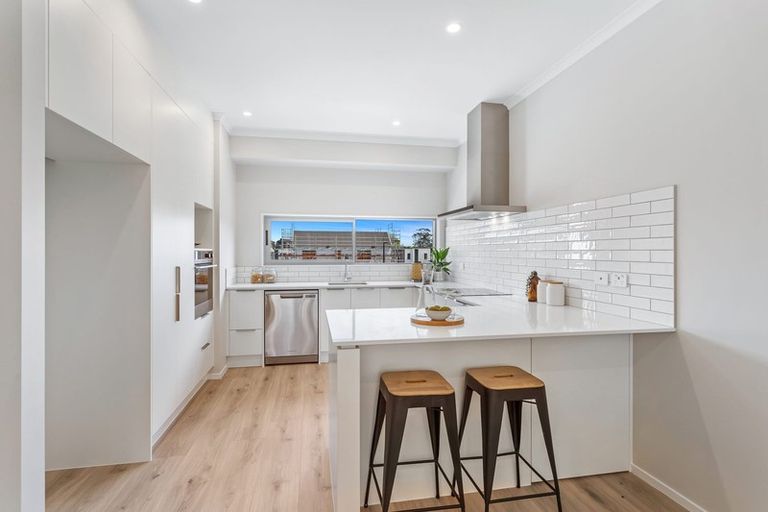 Photo of property in 35 Roundel Crescent, Whenuapai, Auckland, 0618