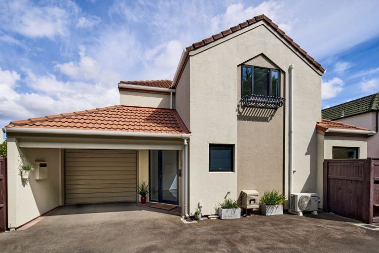 Photo of property in 2/139 Knights Road, Hutt Central, Lower Hutt, 5010