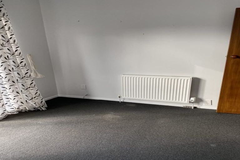 Photo of property in 132 Wadestown Road, Wadestown, Wellington, 6012