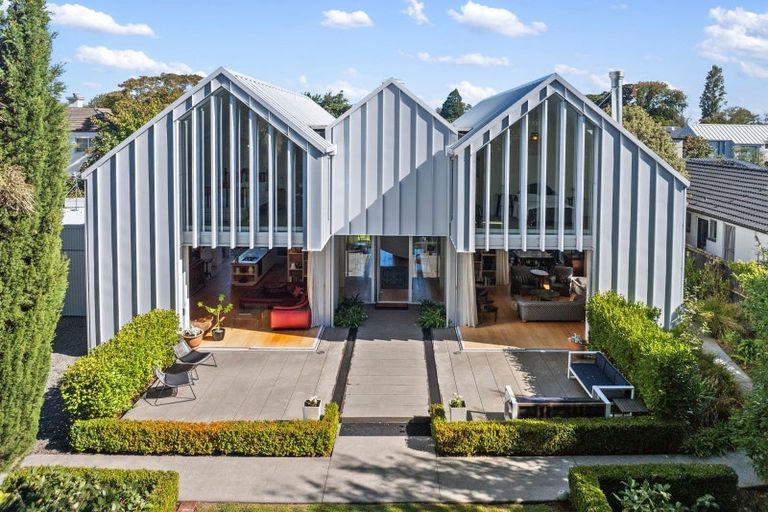 Photo of property in 101 Fendalton Road, Fendalton, Christchurch, 8014