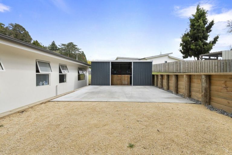 Photo of property in 4 Feltham Street, Hunterville, 4730