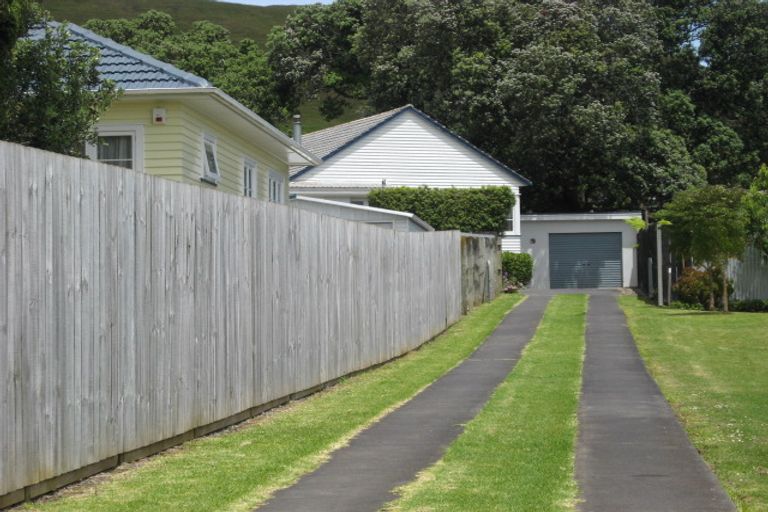 Photo of property in 1/55 Mcintyre Road, Mangere Bridge, Auckland, 2022