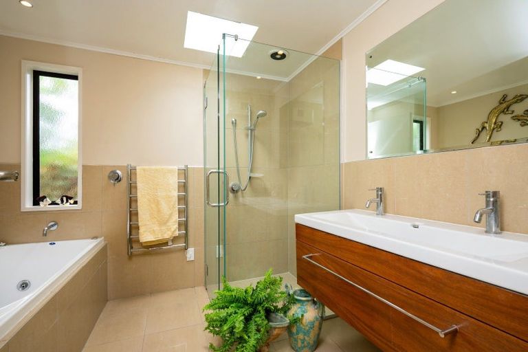 Photo of property in 17b Lucknow Road, Havelock North, 4130