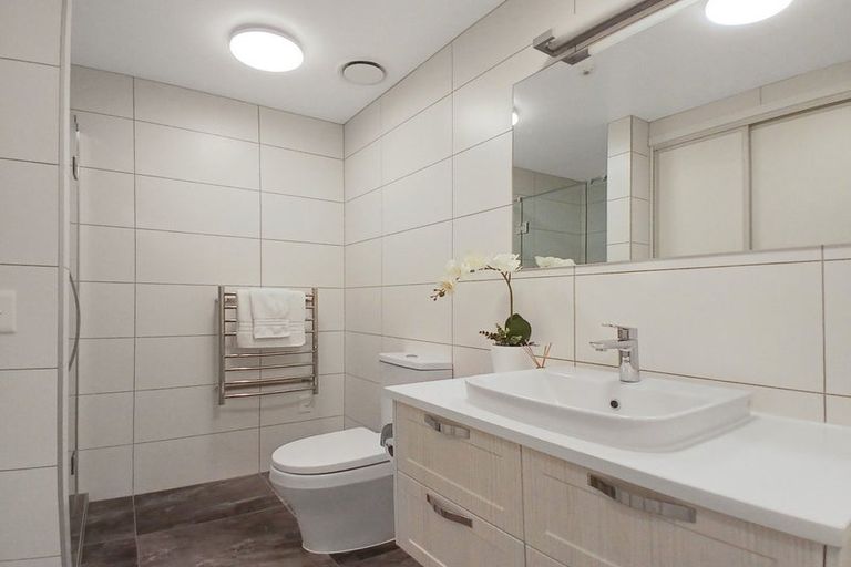 Photo of property in 132 Eaves Bush Parade, Orewa, 0931