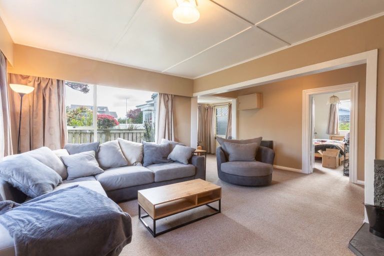Photo of property in 18 Cadman Street, Dannevirke, 4930
