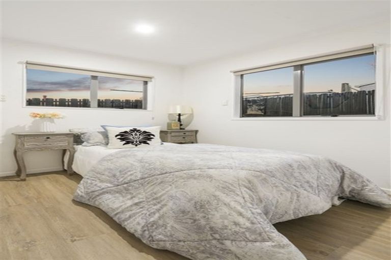 Photo of property in 251a Royal Road, Massey, Auckland, 0614