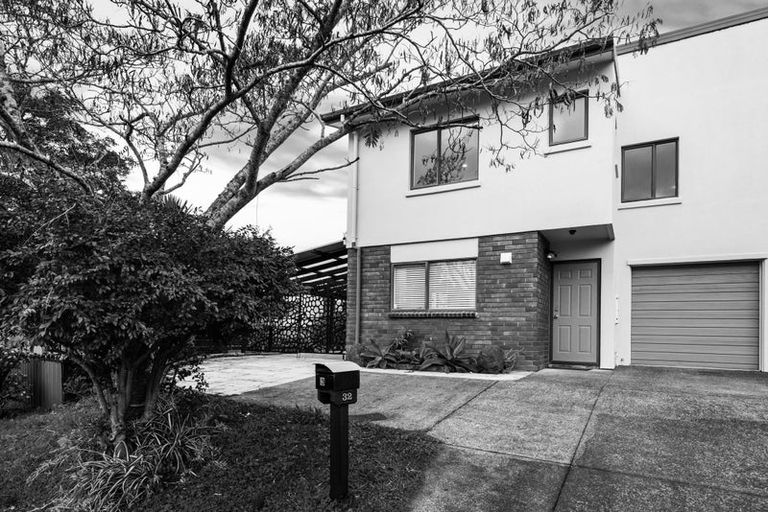 Photo of property in 32 Marinich Drive South, Ranui, Auckland, 0612