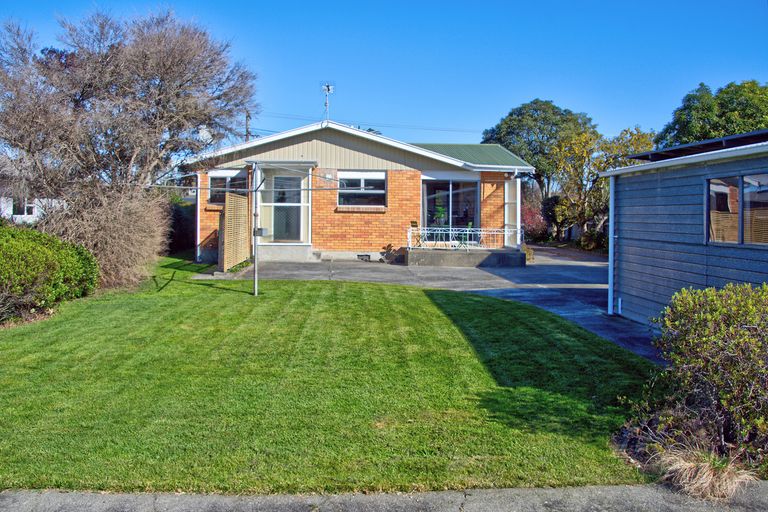 Photo of property in 100 Hillcrest Street, Solway, Masterton, 5810