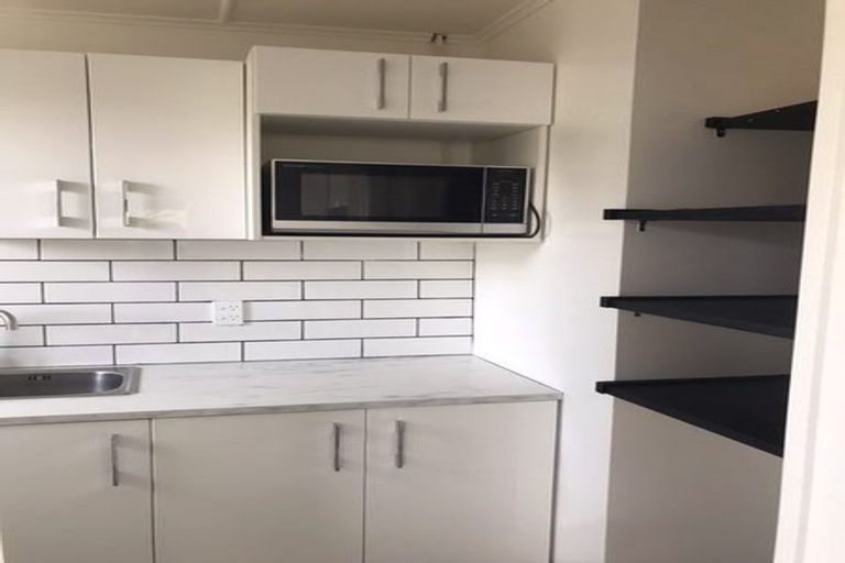 Photo of property in 15 Yvonne Street, Melville, Hamilton, 3206