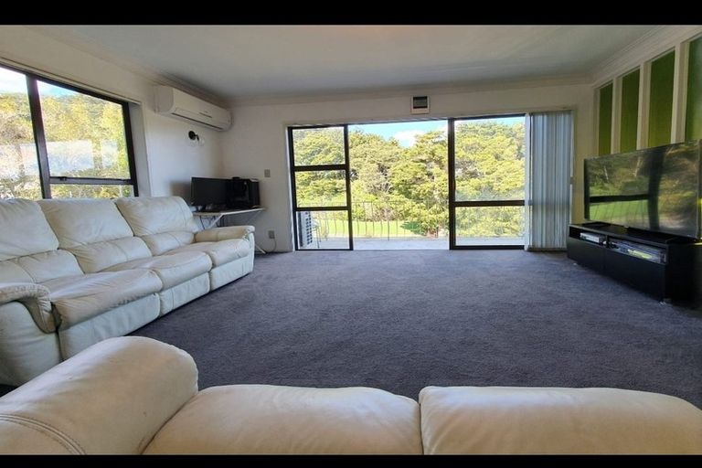 Photo of property in 24 Eugenia Rise, Totara Heights, Auckland, 2105