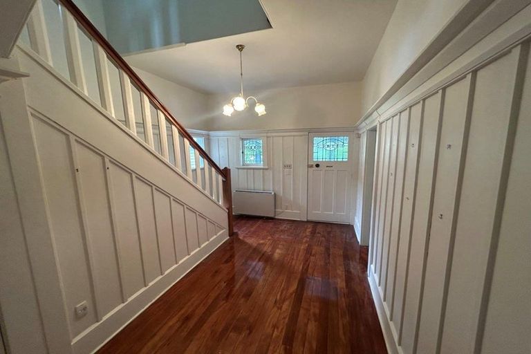 Photo of property in 39 Jacksons Road, Merivale, Christchurch, 8014