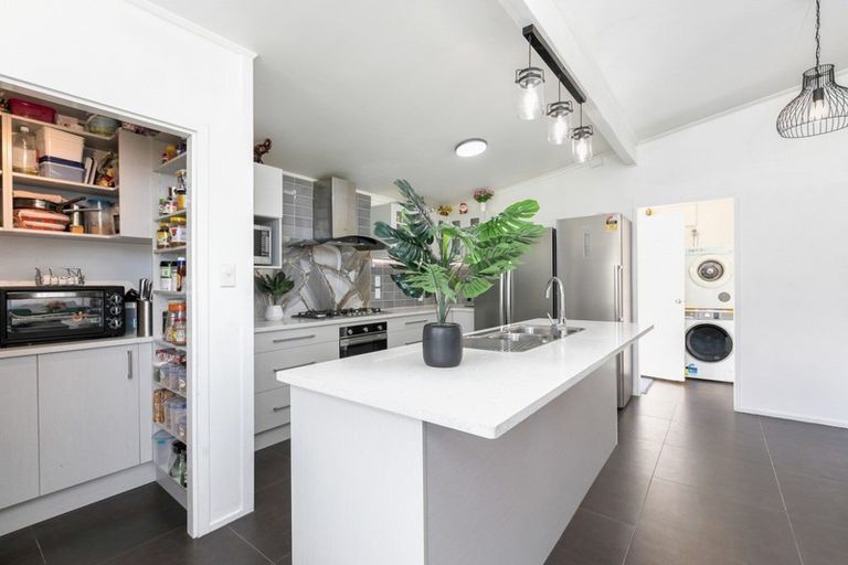 Photo of property in 58 Cambridge Road, Judea, Tauranga, 3110