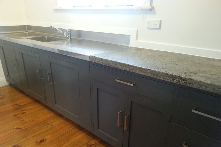 Photo of property in 2c Church Street, Hikurangi, 0114