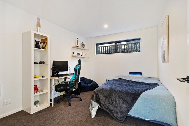Photo of property in 2 Wanderer Lane, Jacks Point, Queenstown, 9371