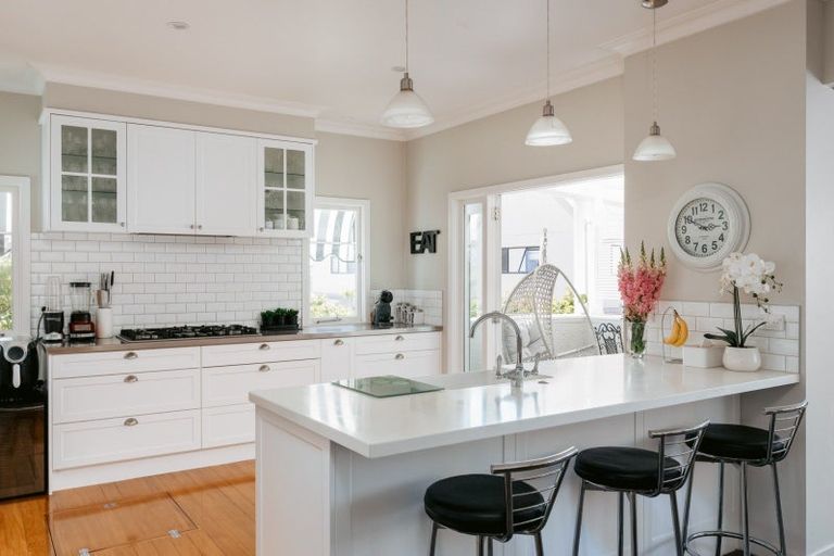 Photo of property in 31 Fourth Avenue, Tauranga, 3110