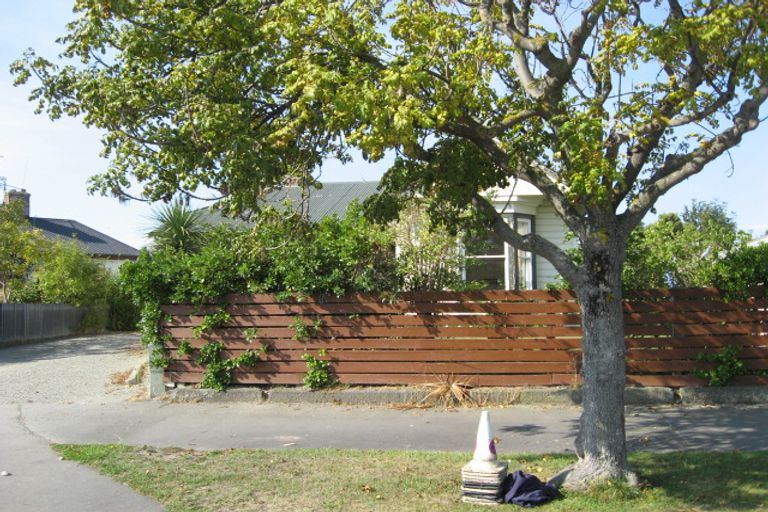 Photo of property in 2 Memorial Avenue, Parkside, Timaru, 7910