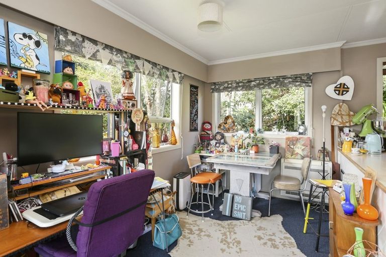 Photo of property in 1 Carlton Terrace, Westown, New Plymouth, 4310