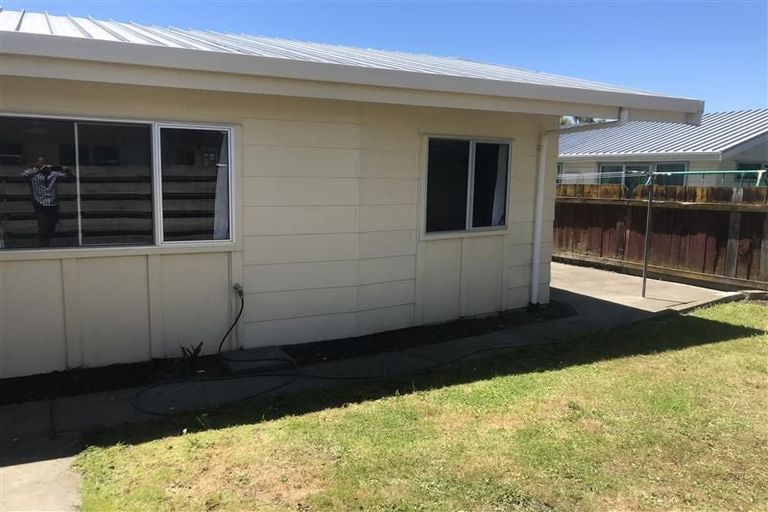 Photo of property in 40 Wynyard Crescent, Tamatea, Napier, 4112
