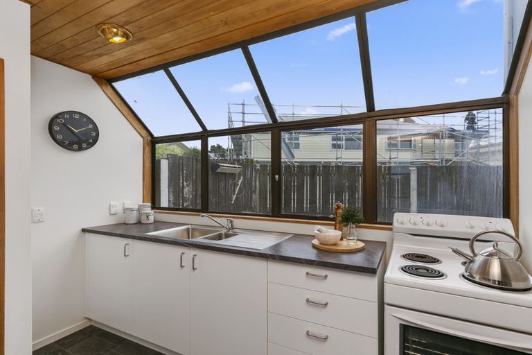 Photo of property in 7a Tamahine Street, Maupuia, Wellington, 6022