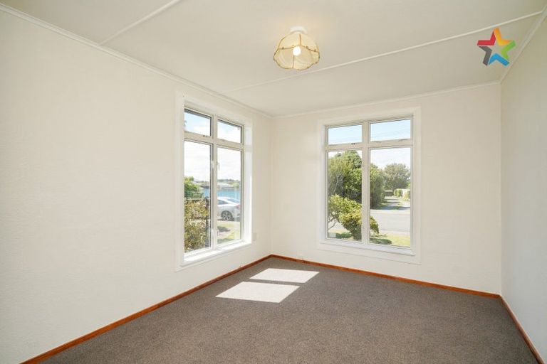 Photo of property in 43 Severn Street, Clifton, Invercargill, 9812