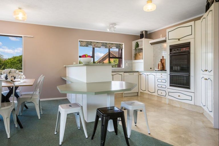 Photo of property in 35 Shackle Lane, Whitby, Porirua, 5024