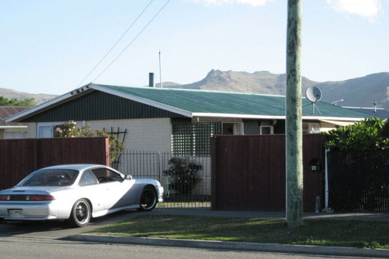 Photo of property in 21 Maces Road, Bromley, Christchurch, 8062