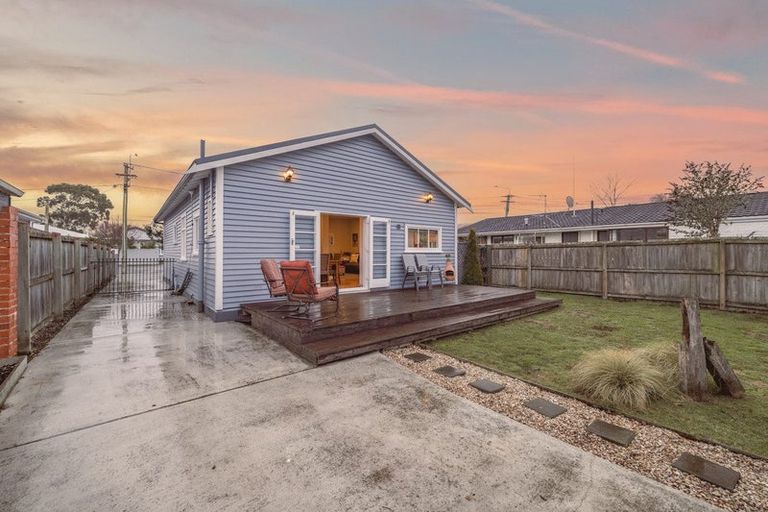 Photo of property in 24 Flockton Street, Mairehau, Christchurch, 8013