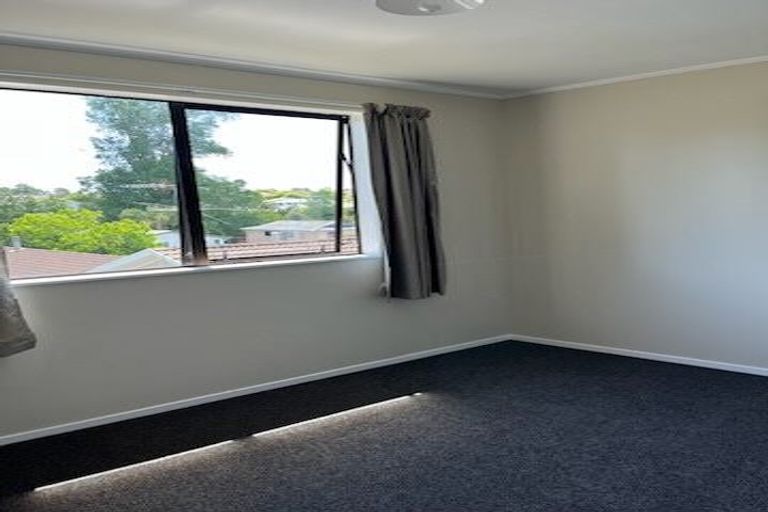 Photo of property in 1/30 Borich Road, Sunnyvale, Auckland, 0612