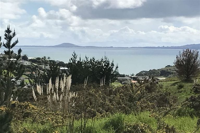 Photo of property in 24 Pekama Drive, Cable Bay, 0420