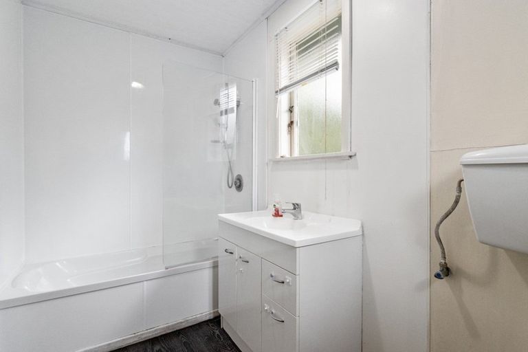 Photo of property in 4 Williams Place, Fairfield, Hamilton, 3214